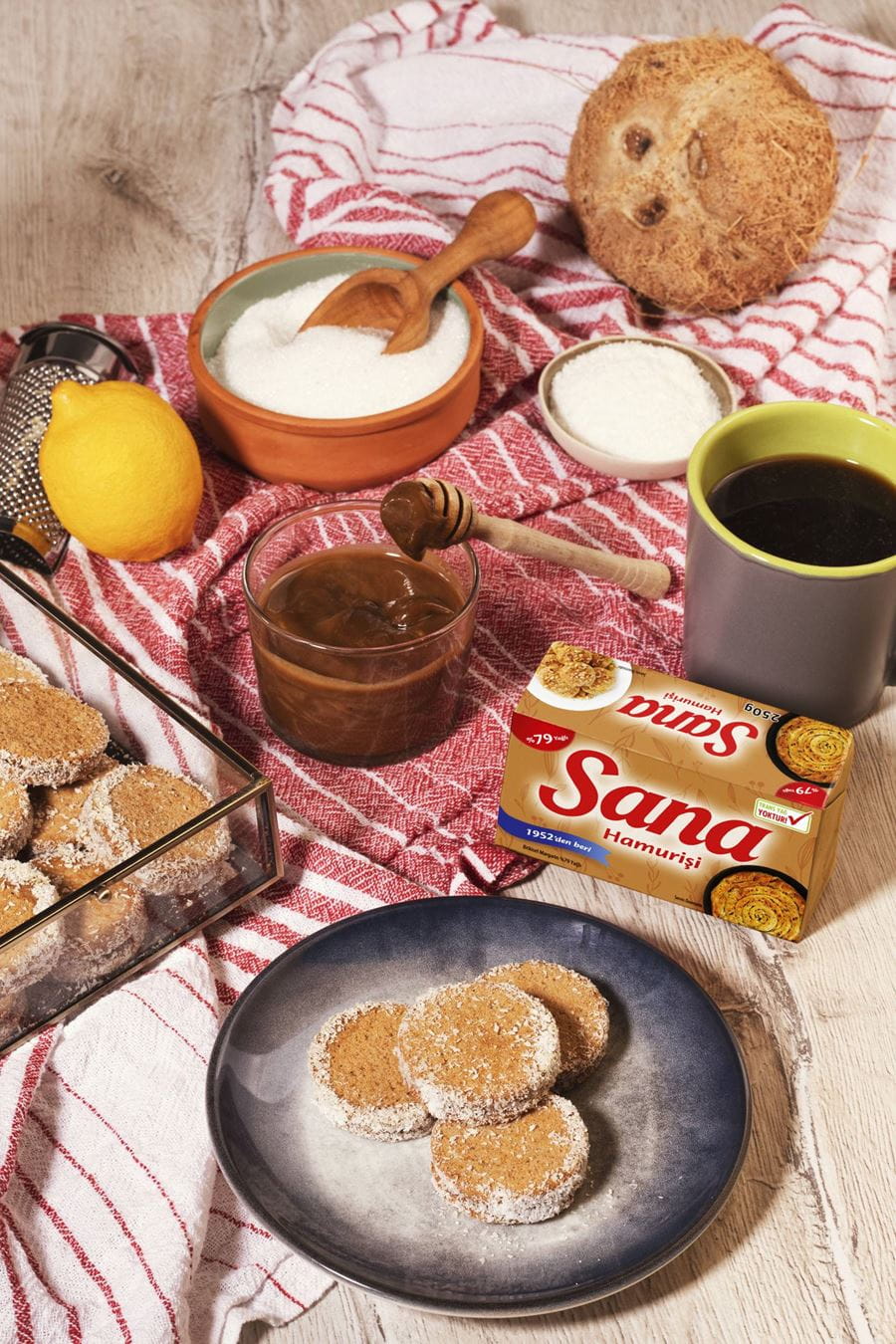 recipe image Süt Reçelli Kurabiye (Alfajores)