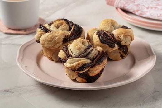 recipe image Pratik Çikolatalı Kruvasan Muffin