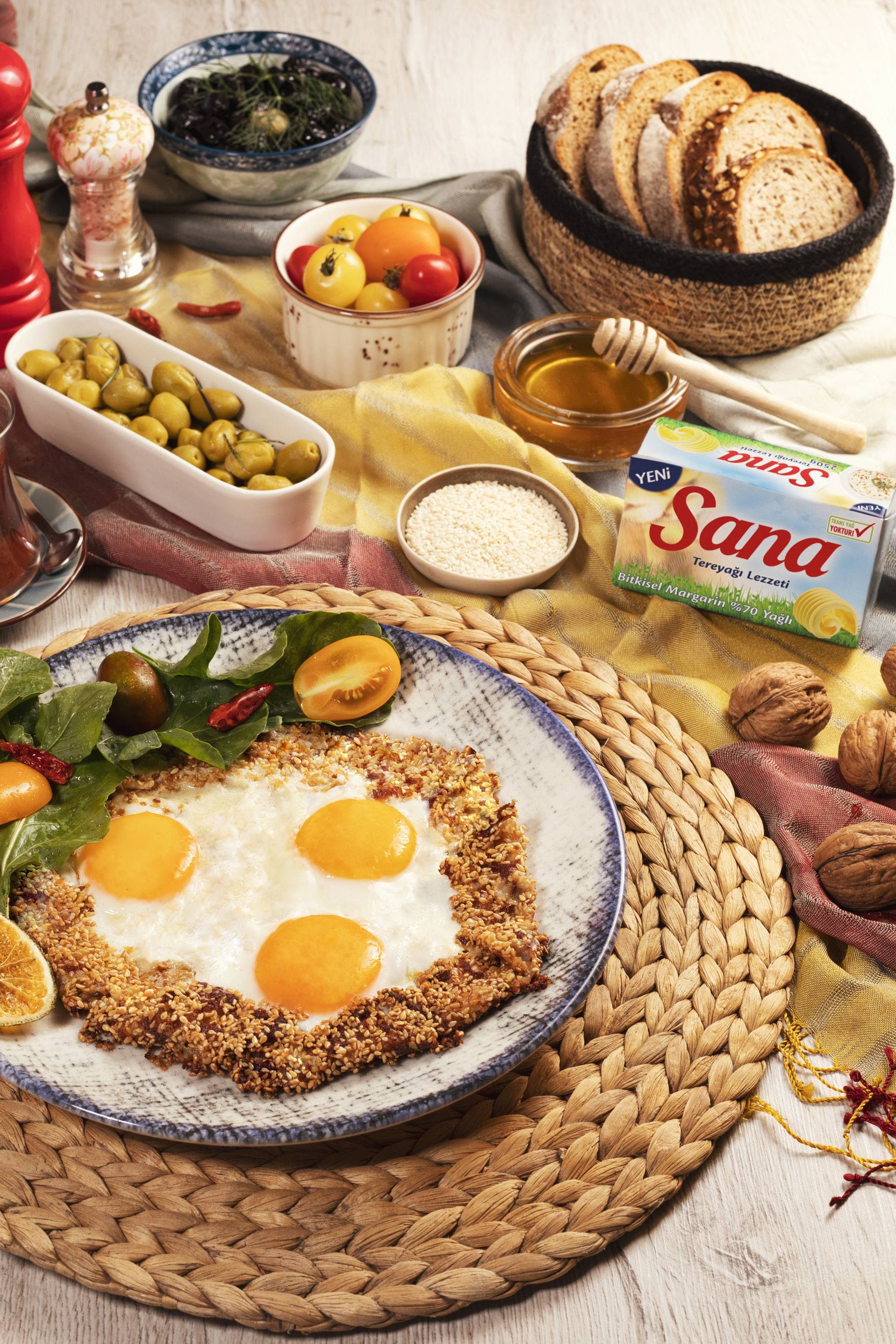 recipe image Susamlı Kaşarlı Yumurta